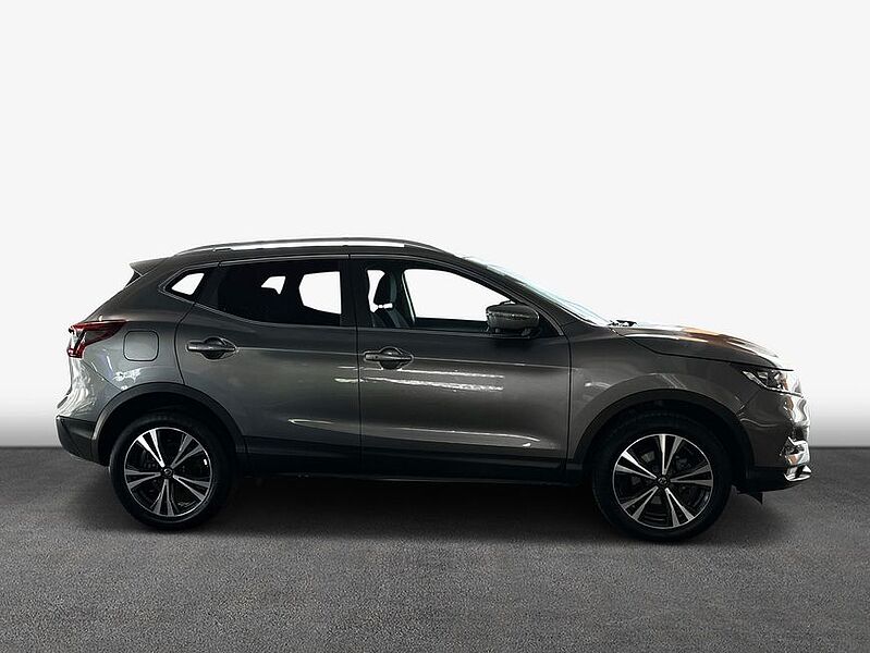 Nissan Qashqai 1.3 DIG-T , AHK